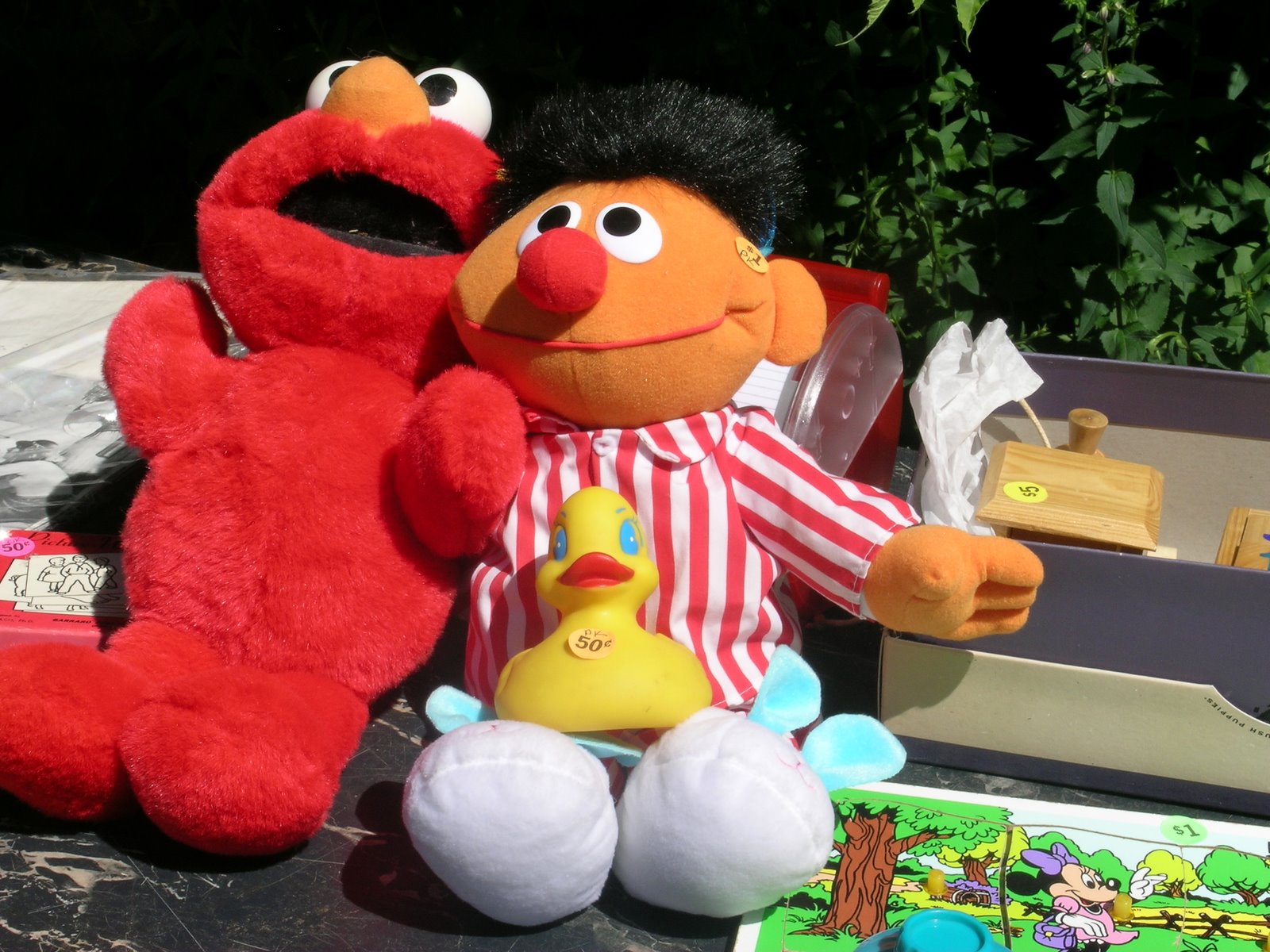 [Ernie+Elmo+&+Duckie.JPG]