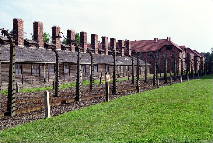 [Auschwitz+cocinas.jpg]