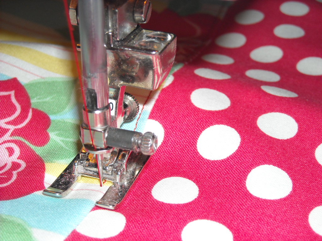 [Pillowcase+Tutorial+009.jpg]