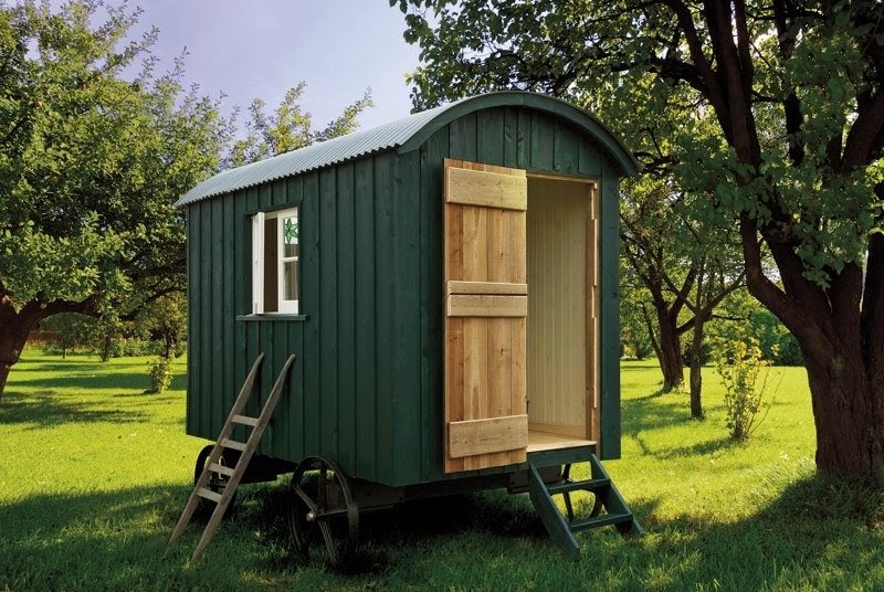 Artisan Shepherds Huts: 12ft x 7ft Traditional Style Shepherd's Hut