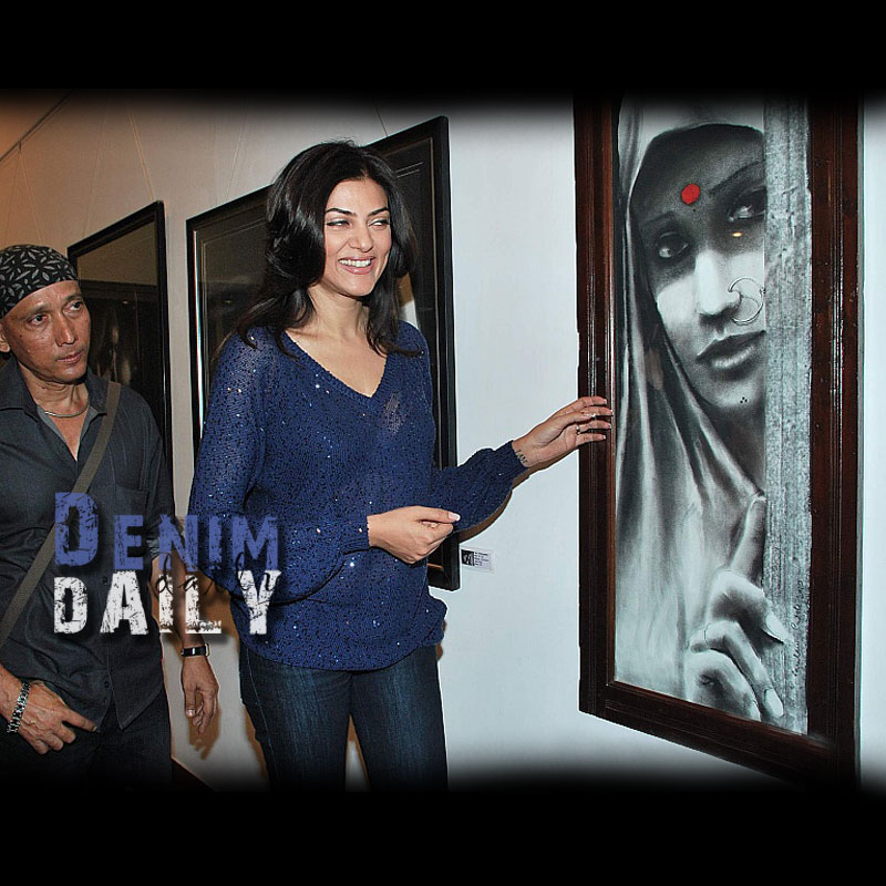 sushmita sen jeans denim daily sushmita sen launches the charcoal exibition sushmita sen jeans denim daily sushmita sen launches the charcoal exibition