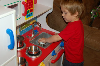 KidKraft Deluxe Let's Cook Kitchen