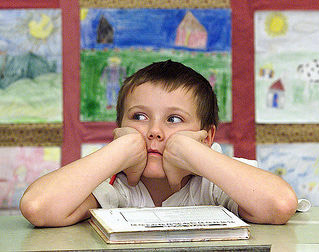 [chico_aburrido[1].jpg]