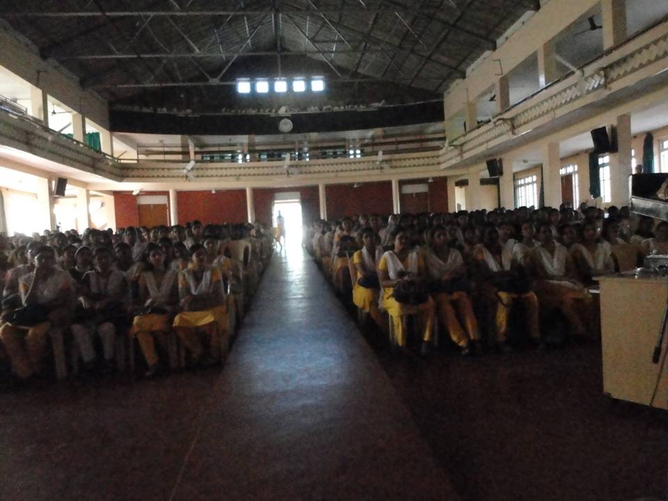 STUDENTS / Sessions 2011january17 VIMALA College, trichur
