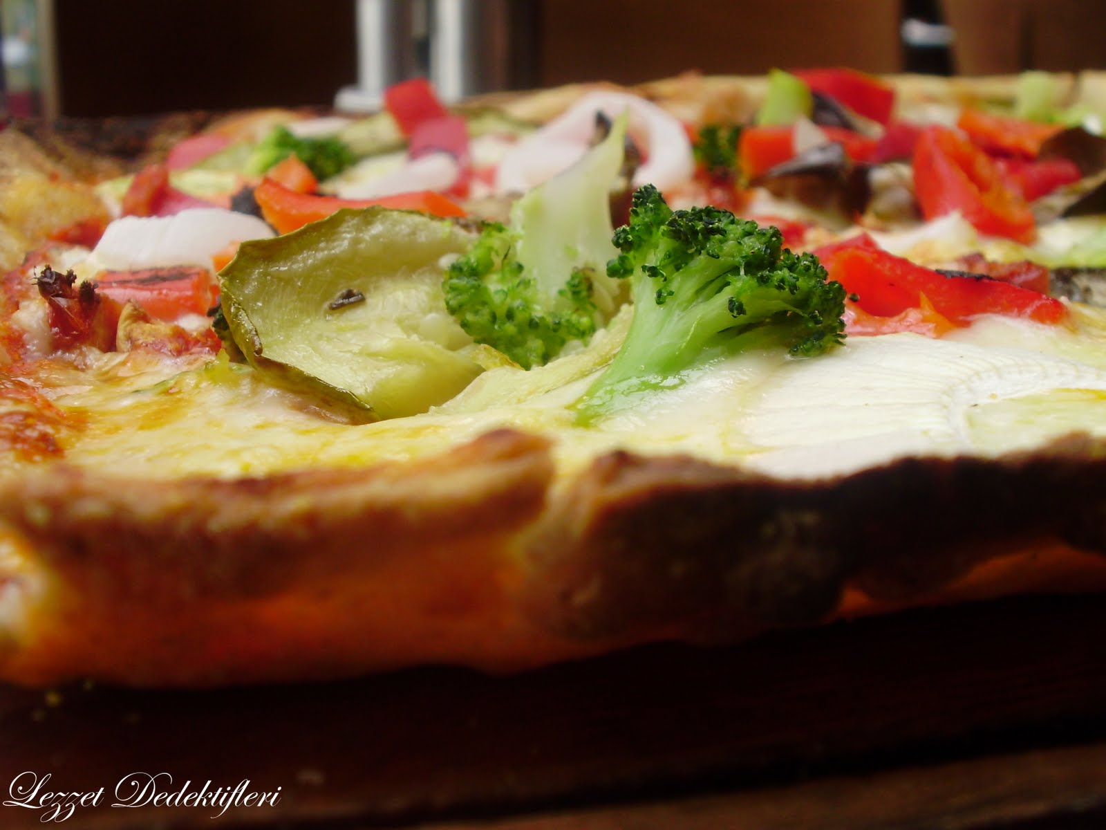 Lezzet Dedektifleri Beyoğlu, teras, pizza&hellip;