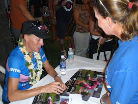 Michellie Jones signing autographs