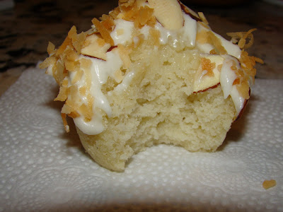 almond cupcakes