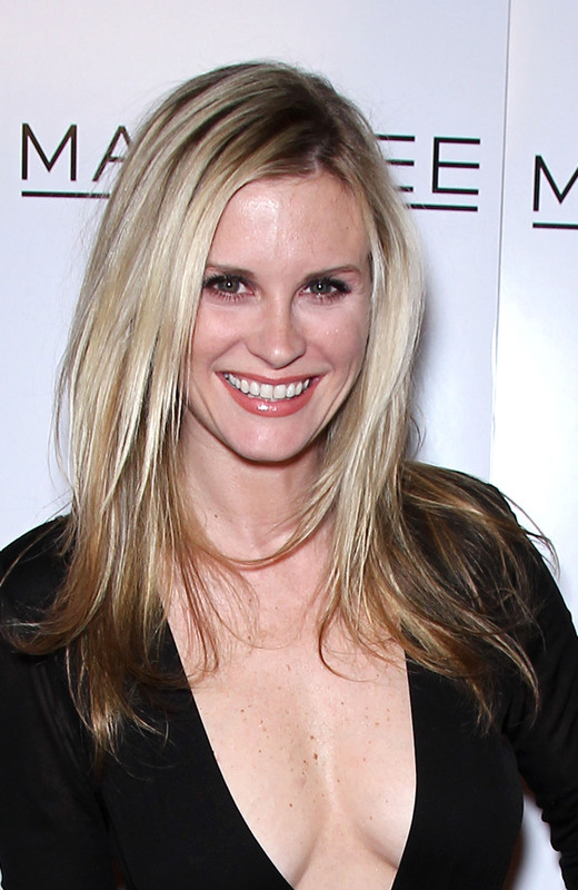 Bonnie Somerville Sexy