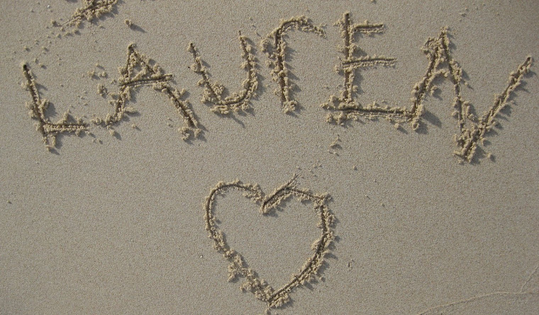L A U R E N  *