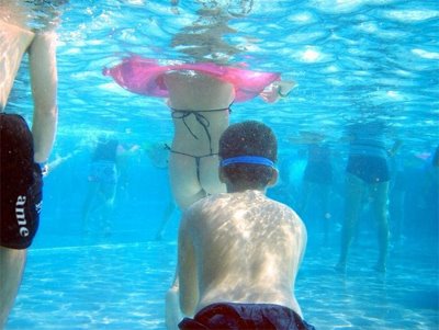 [792-fun-underwater.jpg]