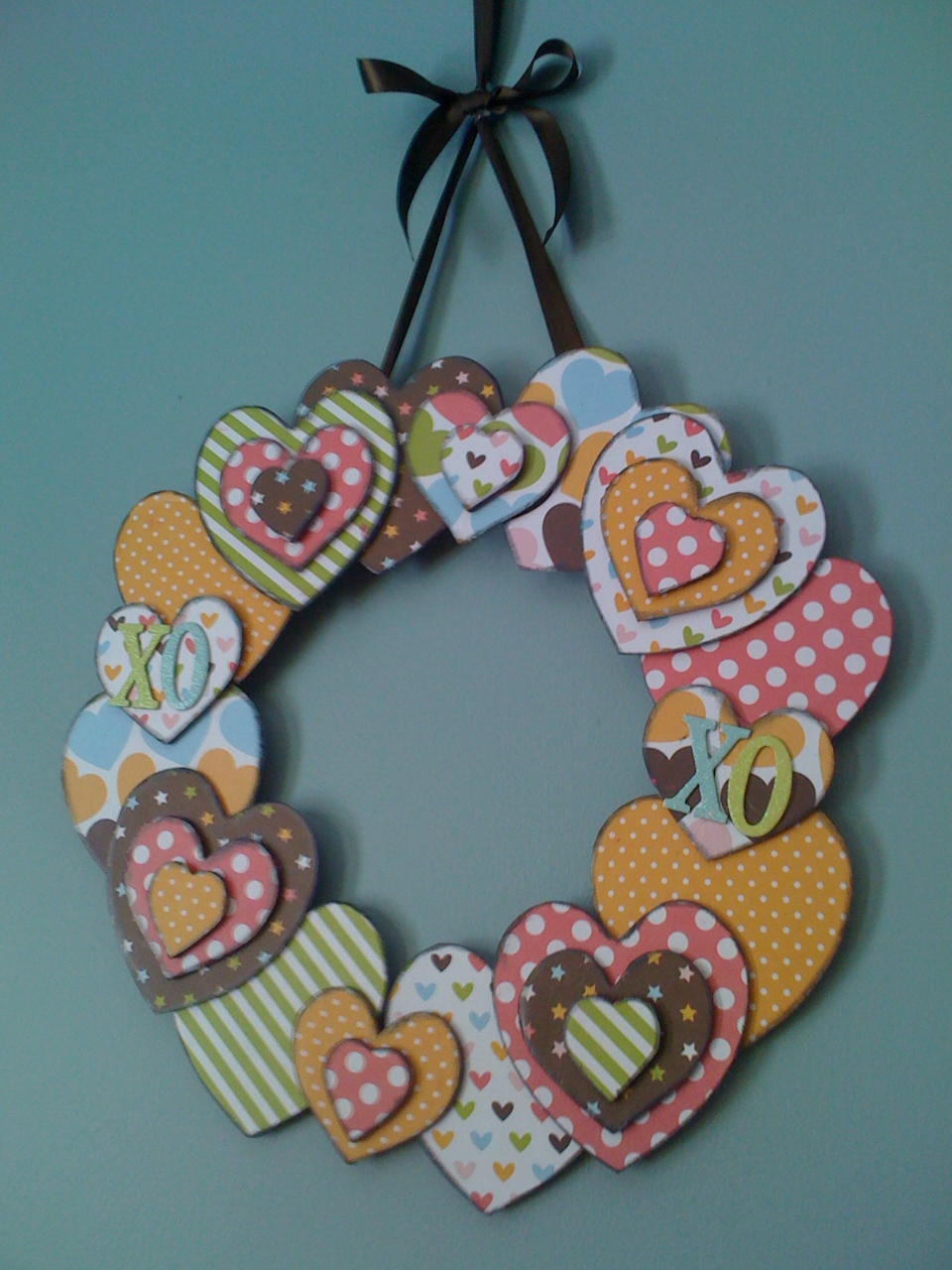 Valentines wooden heart wreath