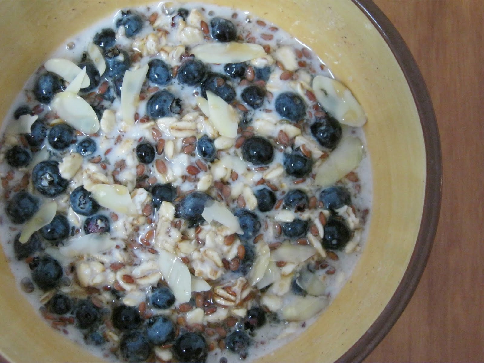Blueberry and Flax Vegan Overnight Oats