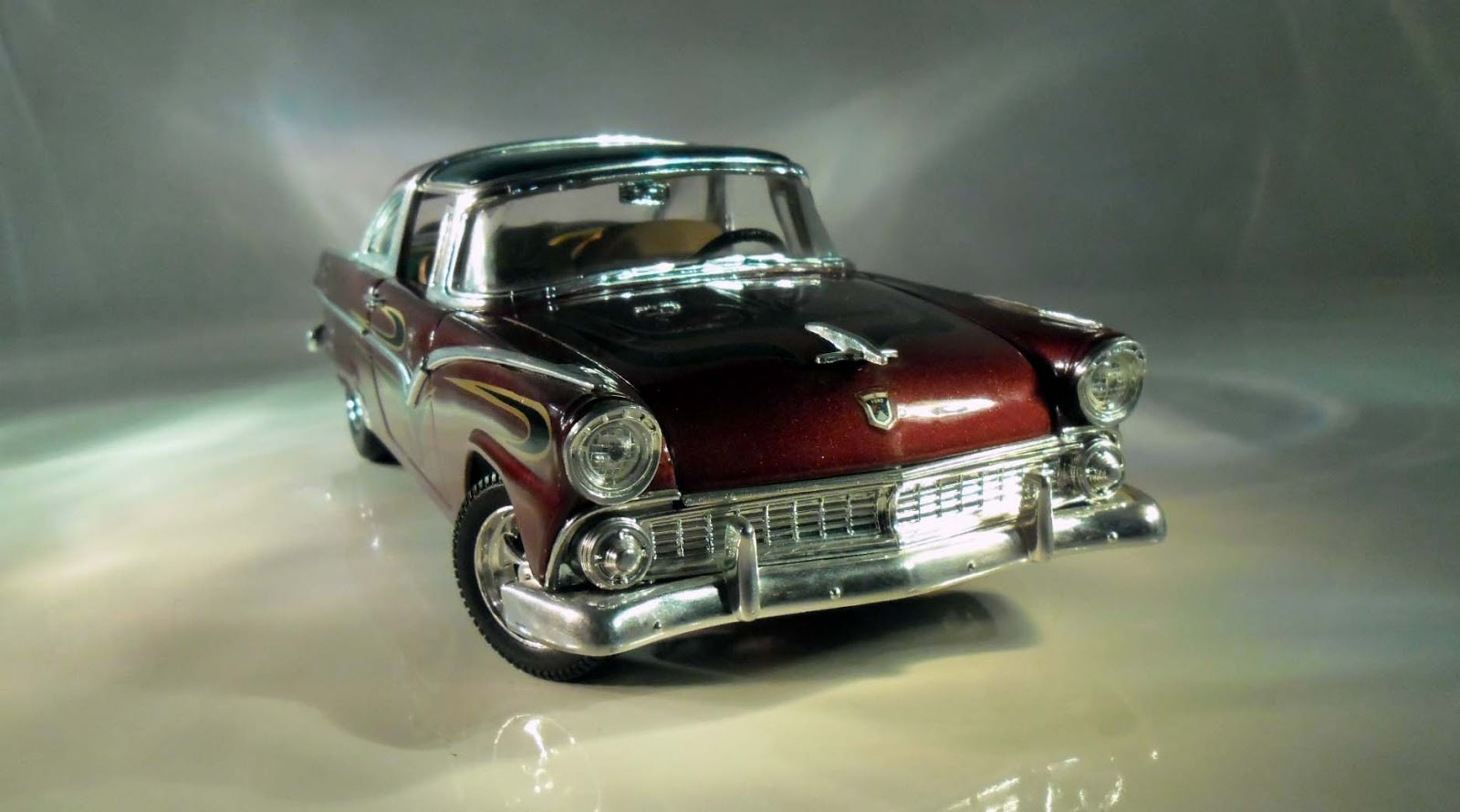 Ford Crown Victoria 1955 Coupe Blanco verde 1//43 Yatming modelo coche con o Oh...