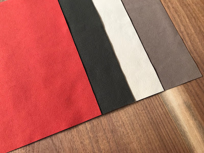 ４色を並べても違和感ない選び方