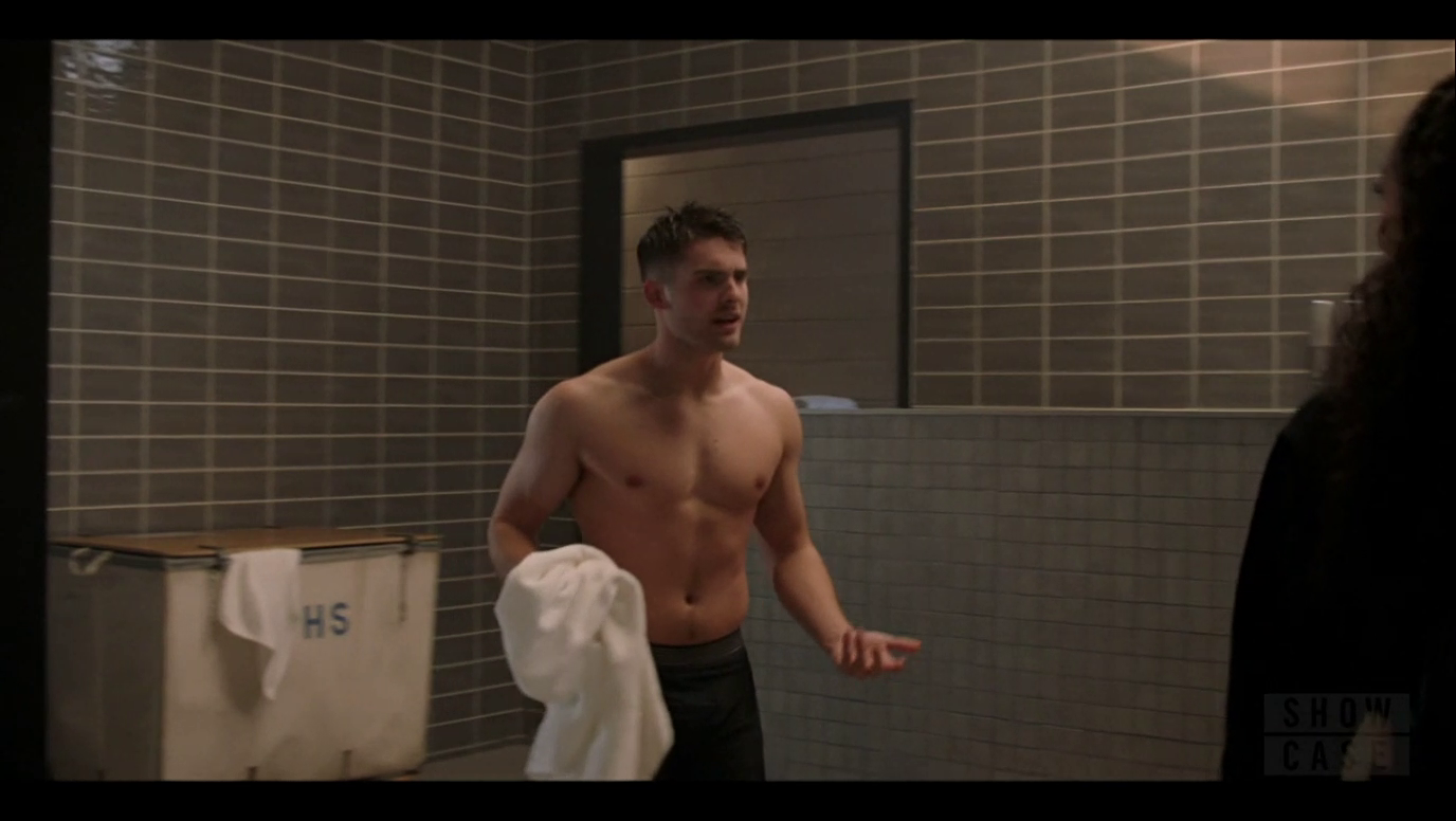 Cody Christian shirtless in All American, Season 2, Ep 10.