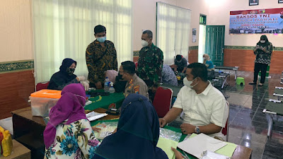 Sinergitas TNI-Polri Solid, Kapolres Bangkalan Donor Darah Jelang HUT TNI Ke-76