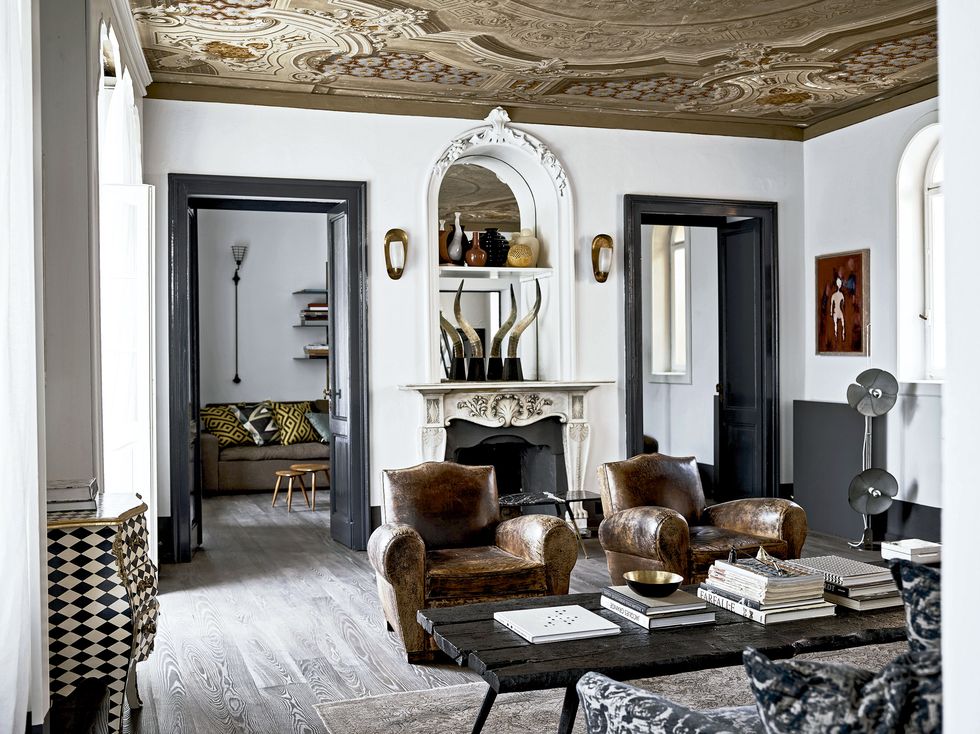 Castello Camuzzi, A house in a neo-gothic castle in Lugano