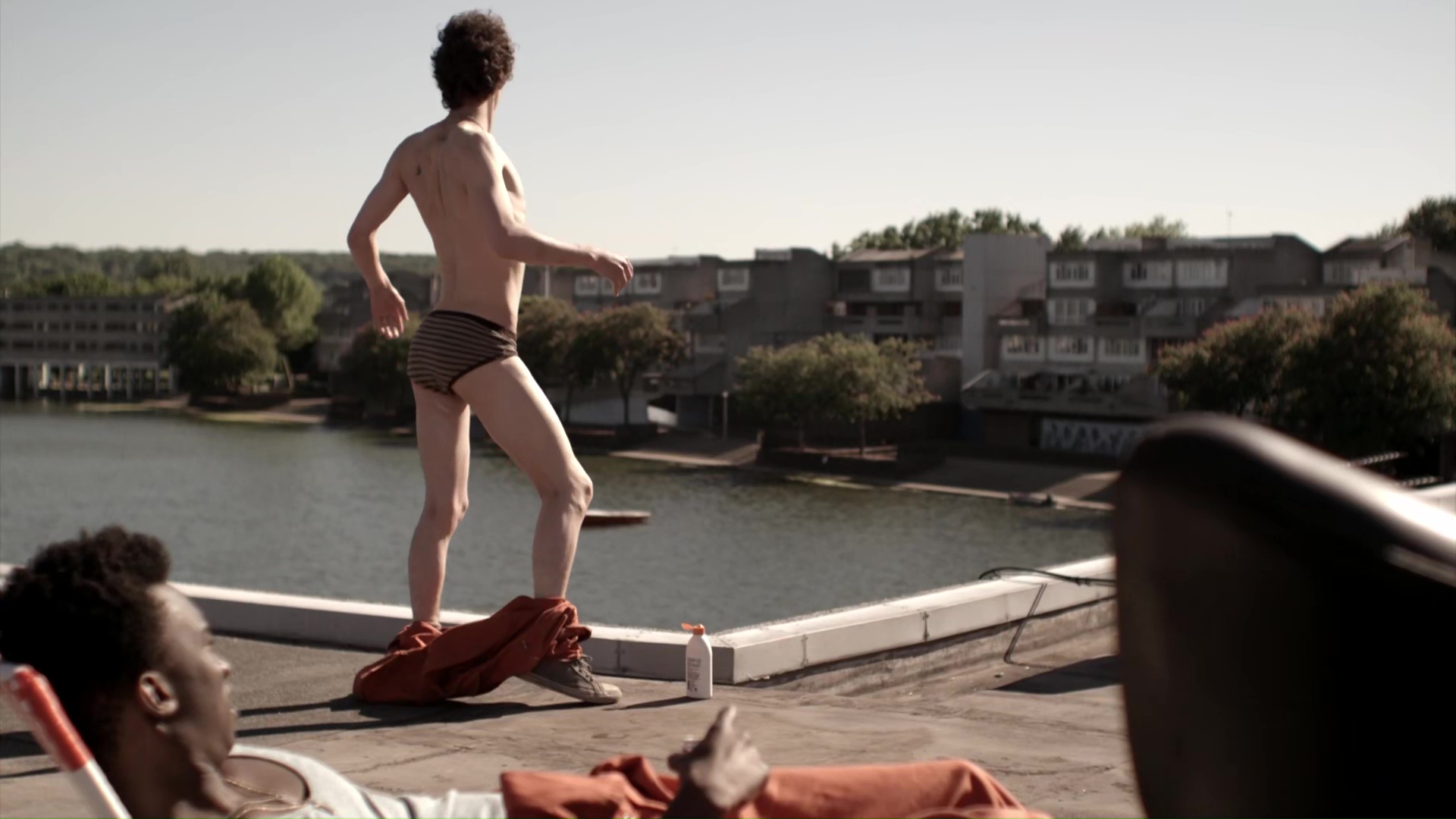 Robert Sheehan nude in Misfits 2-02 "Episode #2.2" .