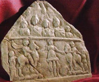 ADRIAN BUCURESCU - Istoria Steagului Național al României 2 cavaleri%2B1