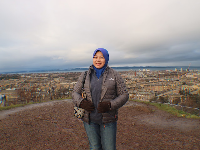 Pemandangan Indah dari Calton Hill