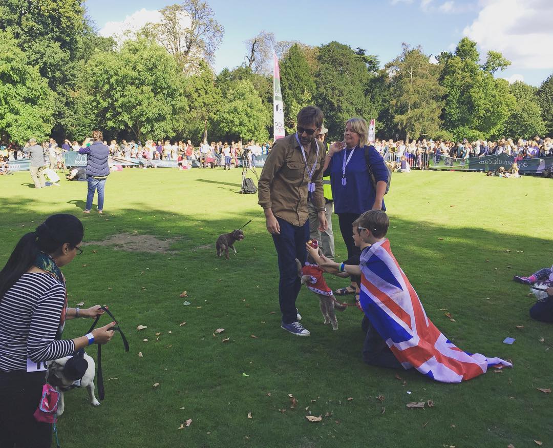 PHOTOS David Tennant At The Chiswick Dog Show Today
