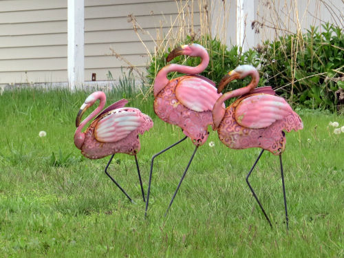flamingo lawn ornaments