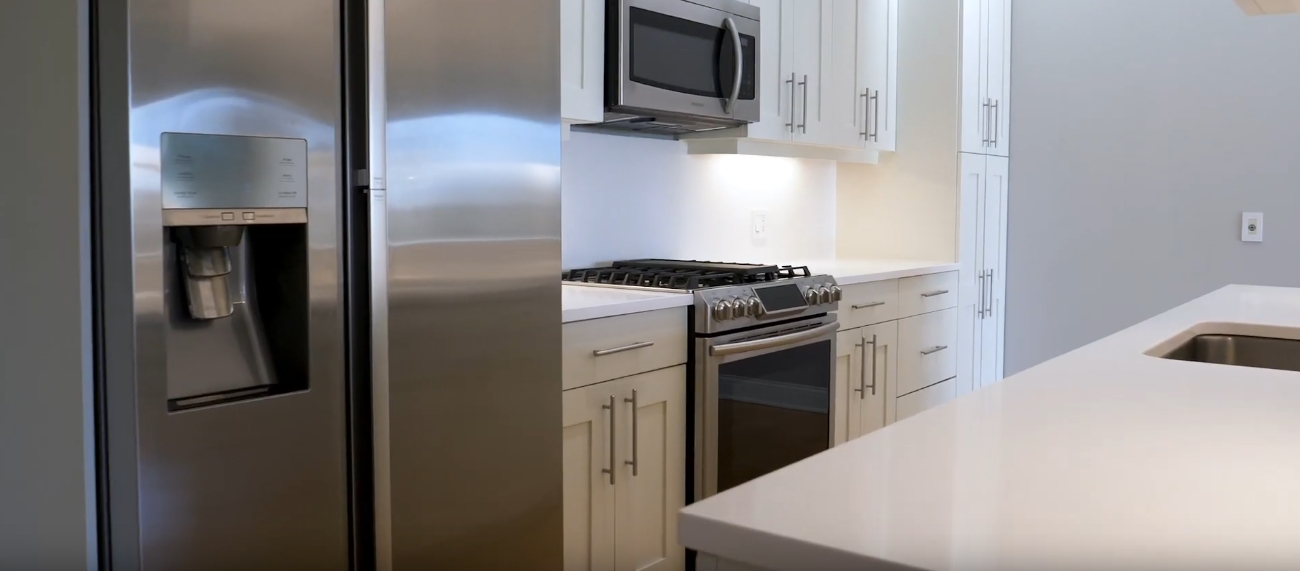 Penthouse Interior Design Tour vs. 2835 N Lakewood #5B Chicago | 3BD/2.1BA Penthouse Condo For Sale $929,900