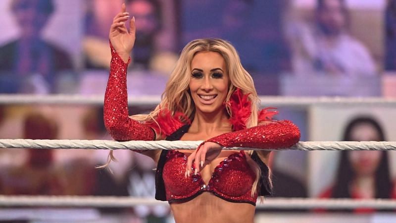 Carmella faz duras críticas ao “booking” da divisão feminina do RAW
