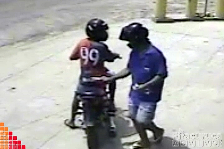 Câmeras registram ação de assaltantes em dois comércios - Imagem 6