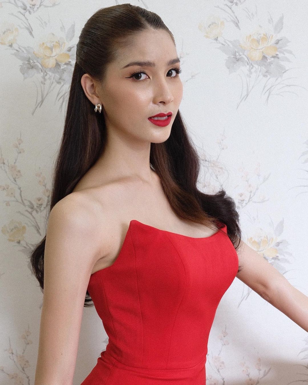 Tan Apasara – Most Beautiful Trangender Women in a Red Solid Jumpsuit ...