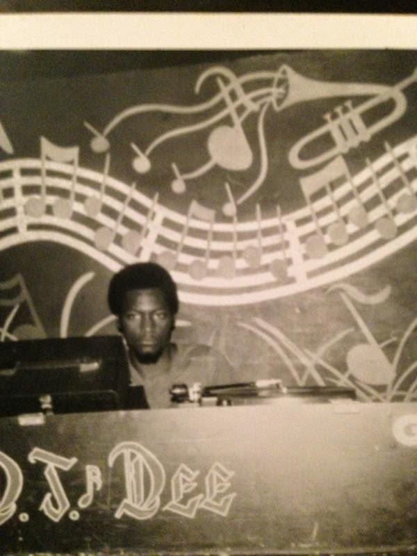 Dj%2BKool%2BDee%2Bat%2BParadise%2BSmalls.jpg