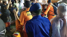 Tim SAR Gabungan Evakuasi Korban Laka Laut Crew Kapal Nelayan KM. Barokah Jaya