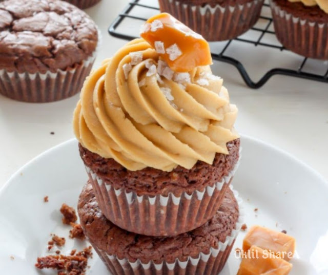 Dark Chocolate Brownie Cupcakes