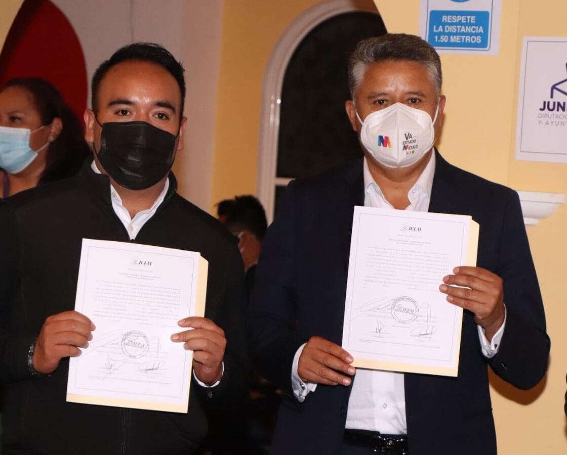 Edoméx en línea Recibe Alfredo Quiroz acreditación como diputado