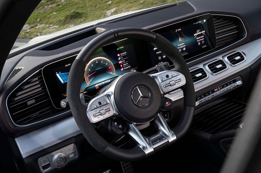 Đánh Giá Xe Mercedes-AMG GLE53 4Matic Coupé 2020 Màu Trắng Pha Lê