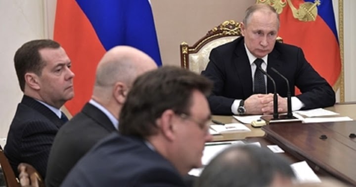 Státní převrat se sázkou na Medveděva: Vzpouru oligarchů v lednu Putin zmařil, je přesvědčený Averjanov