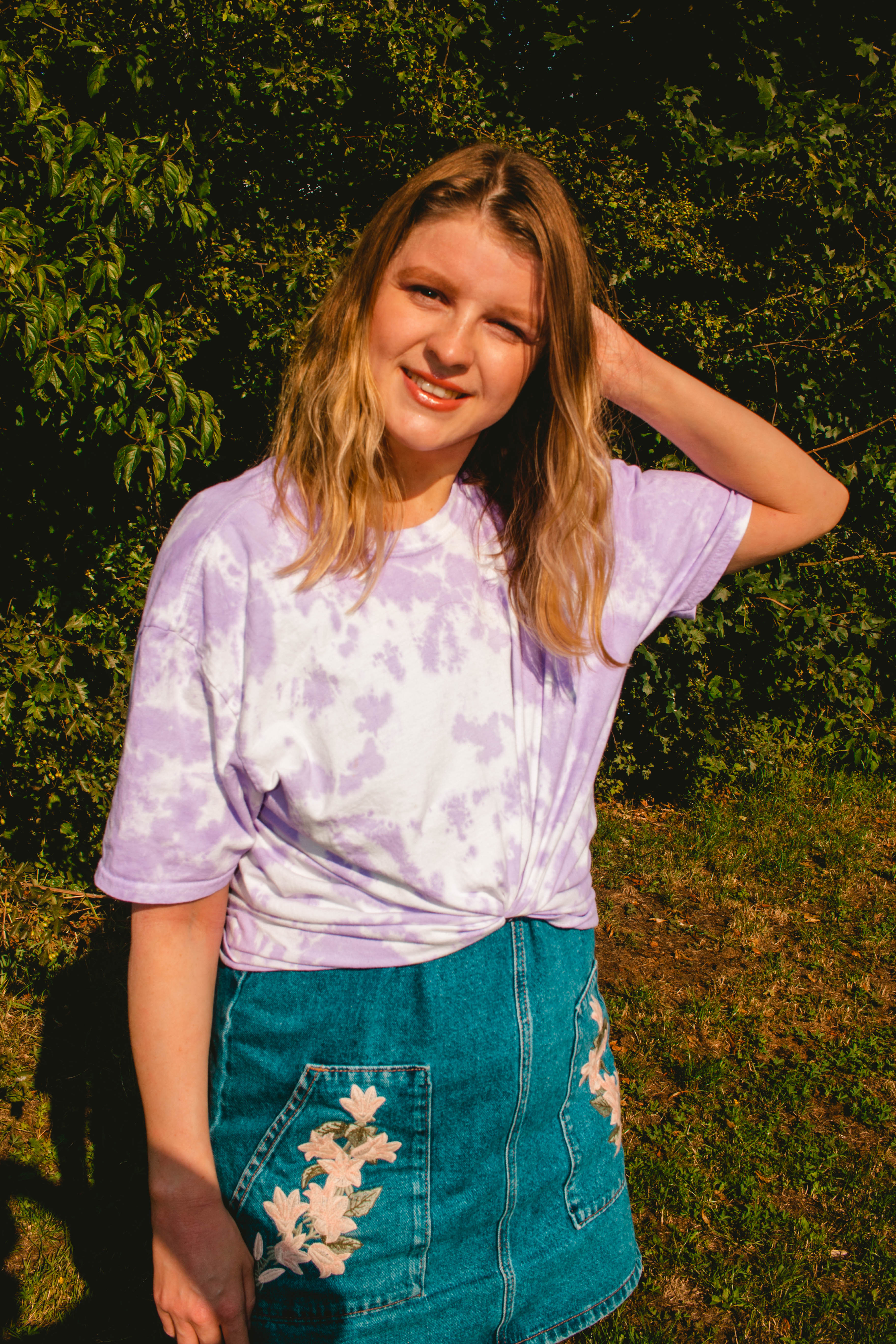 Chloe Harriets wearing Femme Luxe lilac tie dye t-shirt - what to do when you're feeling unmotivated blogpost