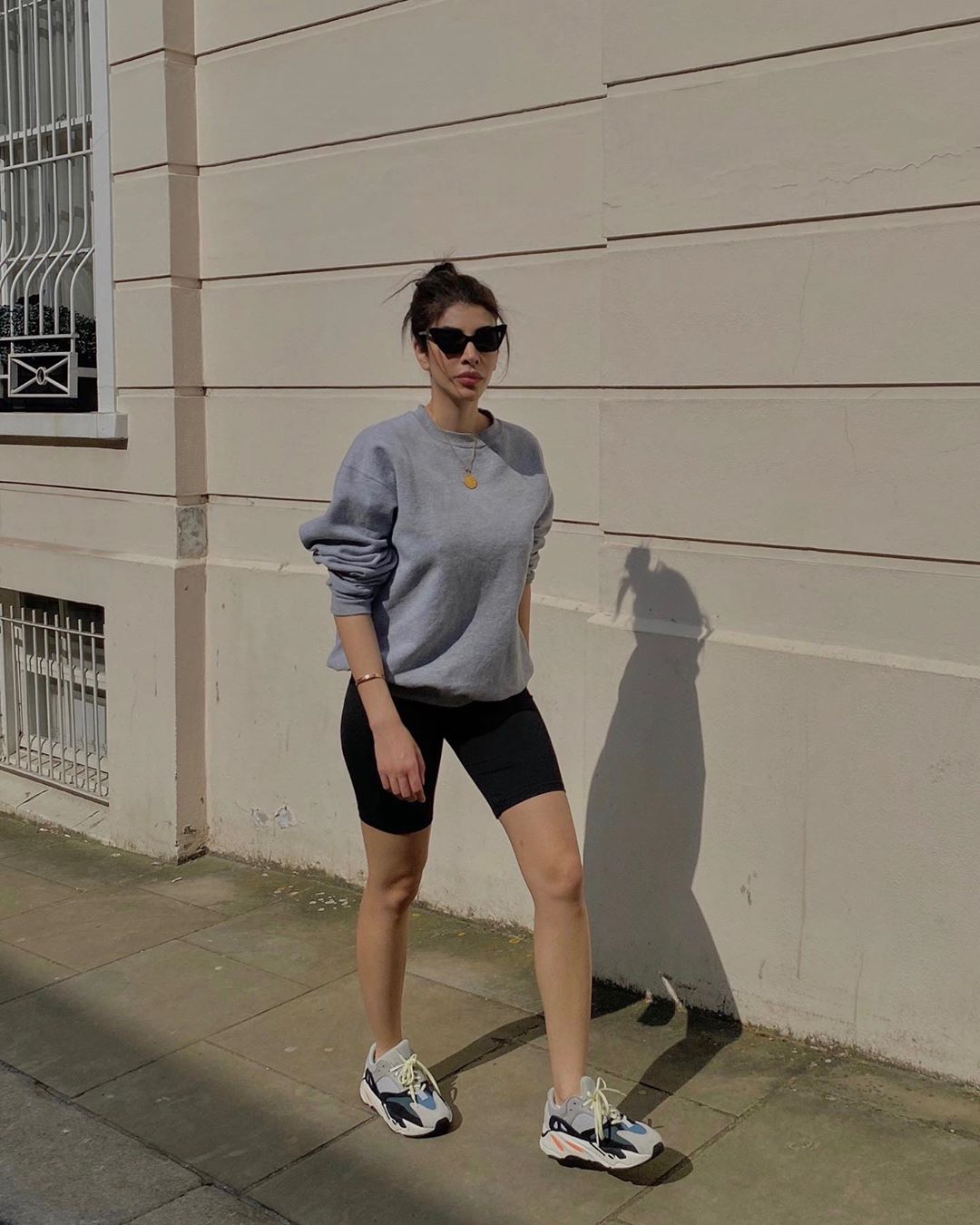 This Sporty-Chic Outfit Is One to Wear on Repeat