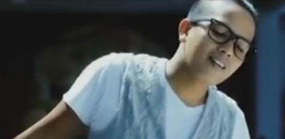 DOWNLOAD LAGU IPANK SAKIT DALAM BERCINTA FULL ALBUM