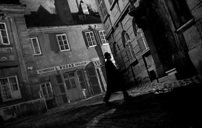 The Third Man. Dutch Angle.