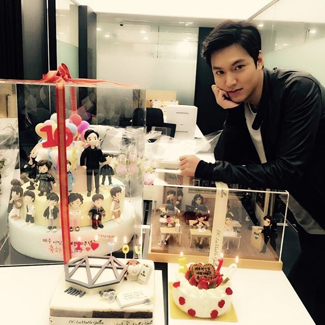 Profil Terlengkap Lee Min Ho Keluarga Pacar Agama Gambar Terbaru Perjalanan Karier Hingga Operasi Plastik Dont Sad