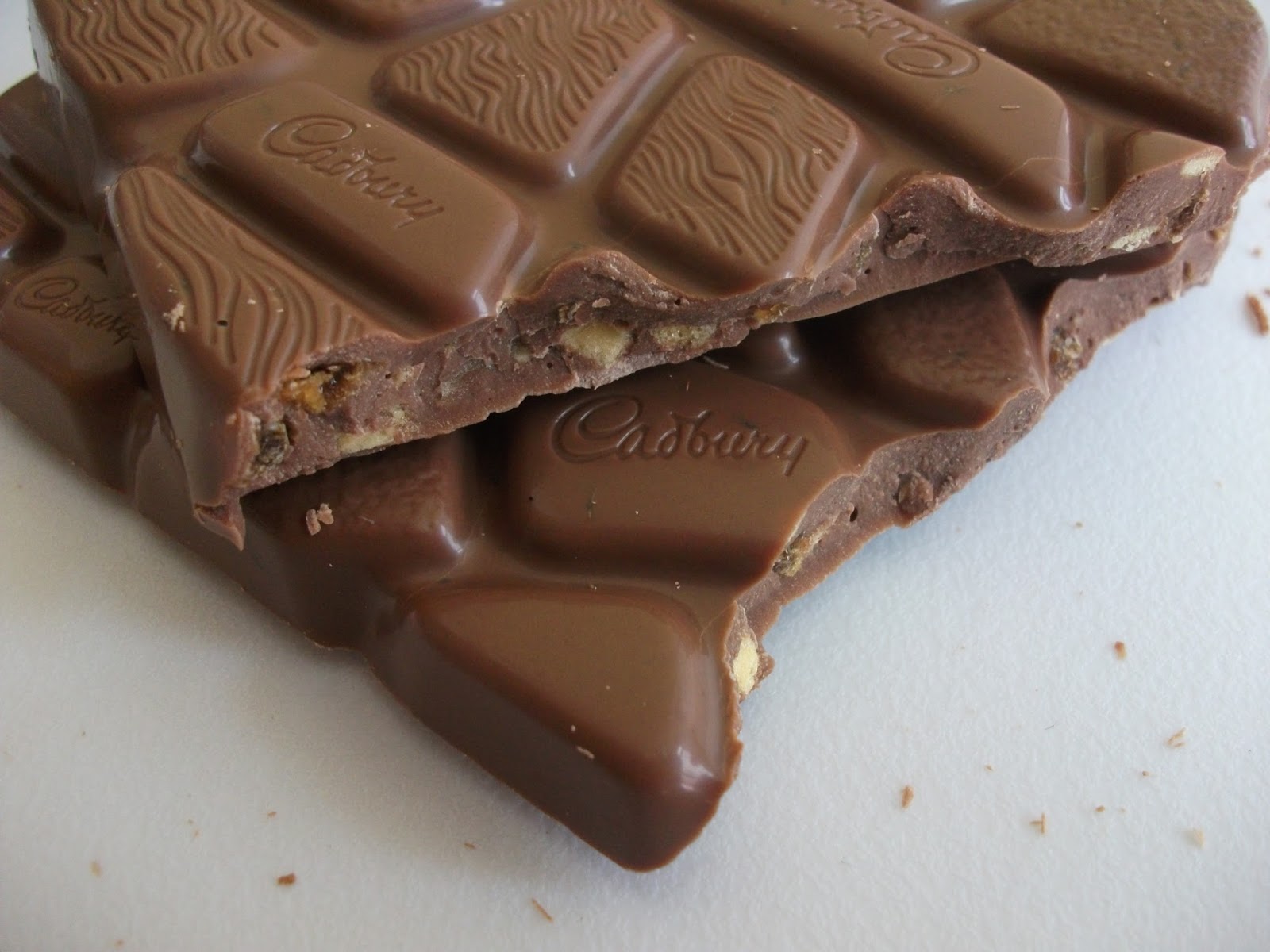 Cadbury Dairy Milk Marvellous Creations Cola Pretzel Bar Review
