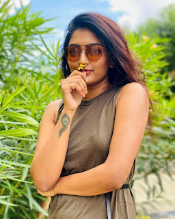 Eesha Rebba Glam Pictureshoot 9