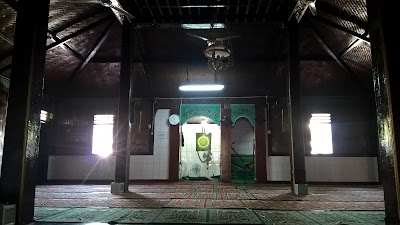 Menengok Keunikan Masjid Al Alam Cilincing