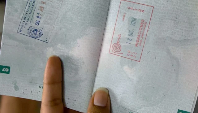 Migraciones Perú suspende el sellado de pasaportes