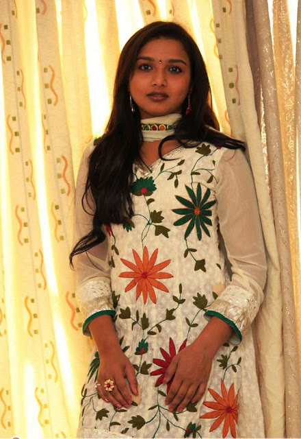 South Indian Actress Deepthi Nambiar Cute Pics 3