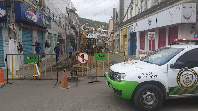 Jacobina: Rua Caixeiro Viajante é interditada para obra de esgotamento