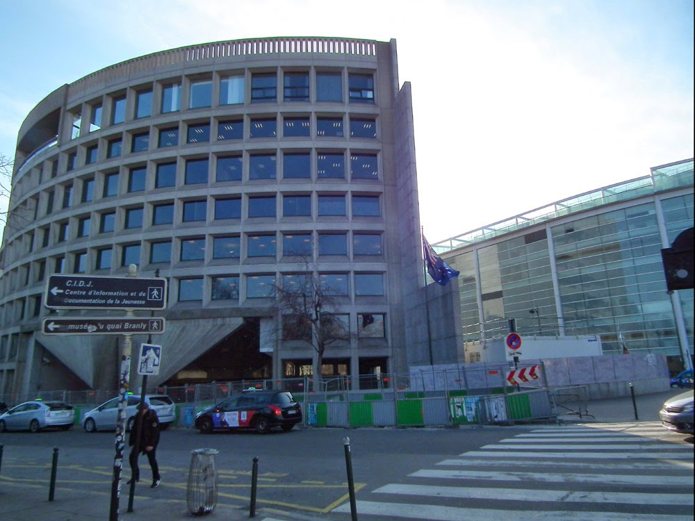 Days the Claise: Australian Embassy Paris
