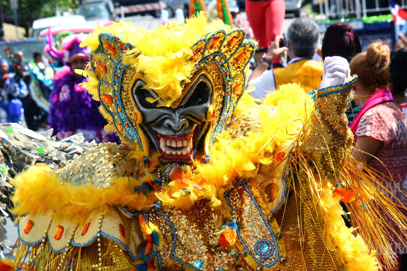 El carnaval vegano - diablo cojuelo Republica Dominicaa