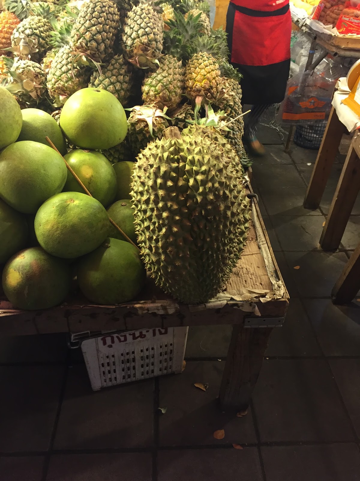 Паттайя фрукт польза. Тайский фрукт Паттайя. Паттайя Амарела фрукт. Экзотический фрукт Паттайя. Таиланд Паттайя фрукты.